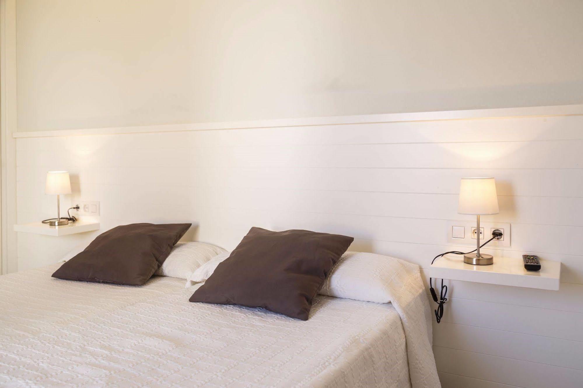 Hostal La Palma Fornells  Exteriör bild